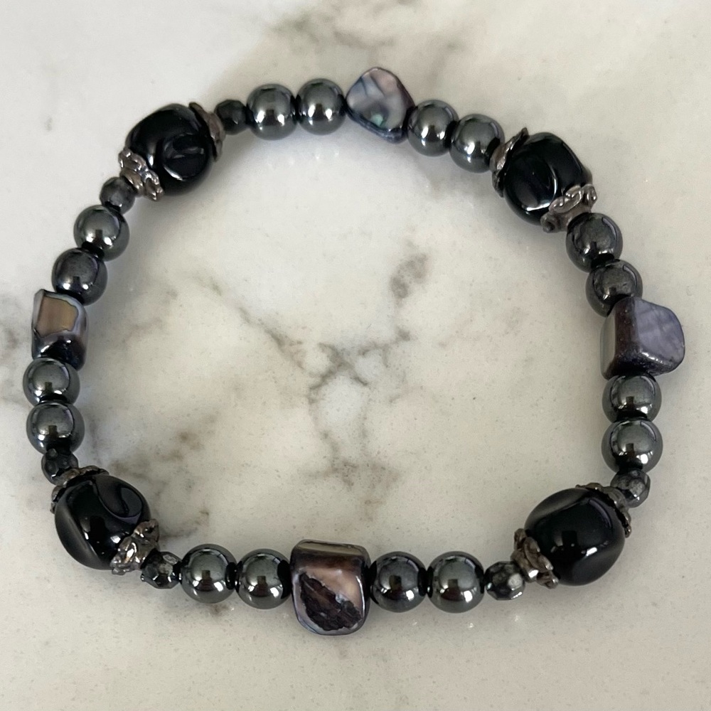 Vintage stretch bracelet-Hematite beads Dark Teal Mother of Pearl Chips Shell